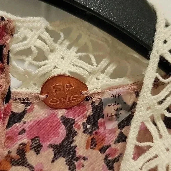 Free People Eva Cotton Floral Tunic Size Small - Picture 5 of 11